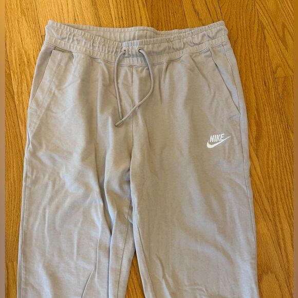 Nike Sweatpants - Picture 2 of 6